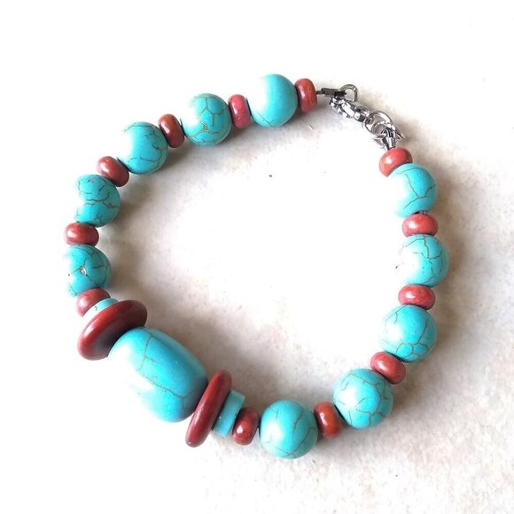 Big & Chunky!!! Red & Turquoise Colored Howlite Bracelet! Boho + Coastal Cowgirl - Picture 1 of 8